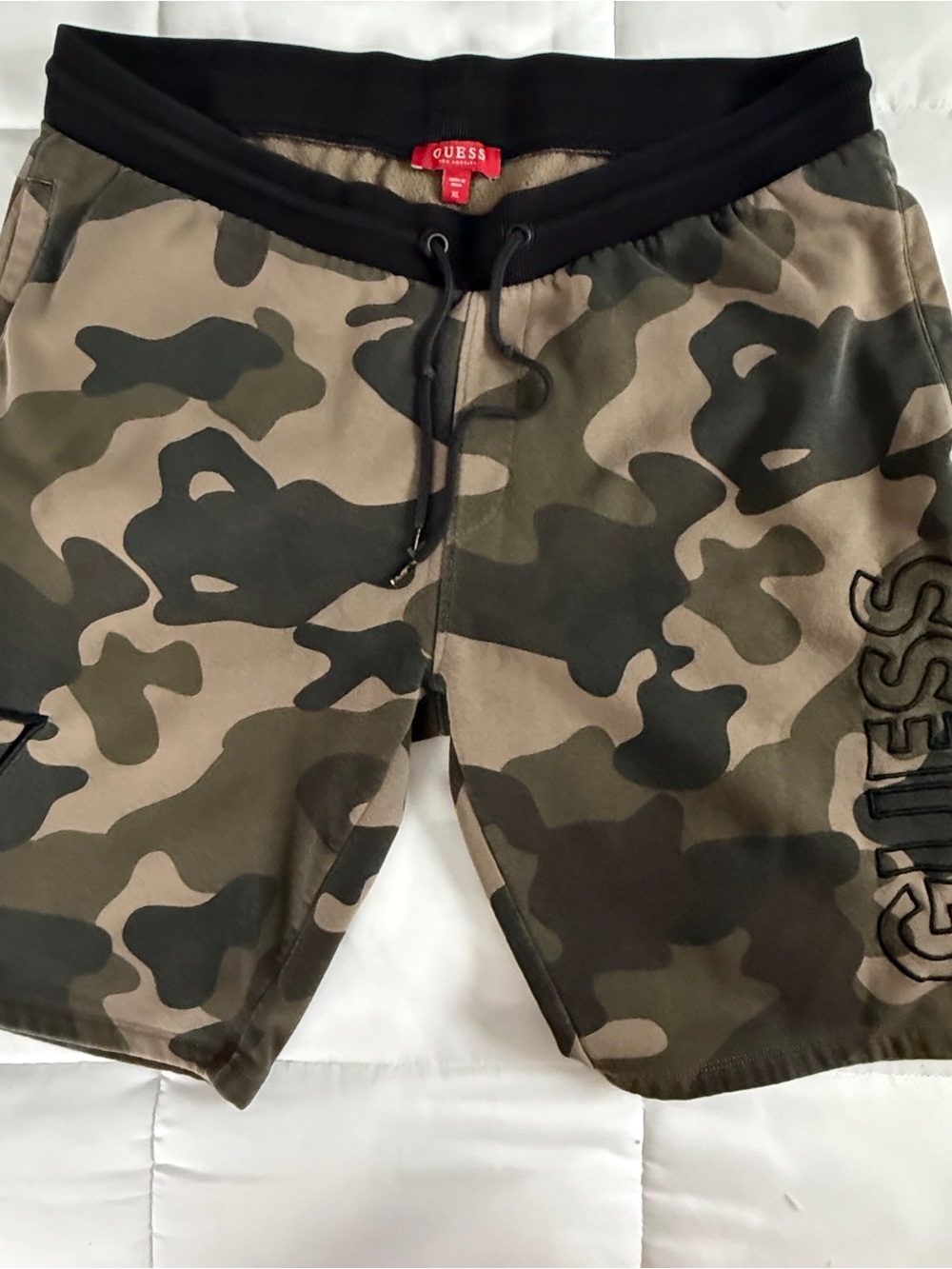 GUESS Men’s Olive & Black Camo Shorts